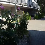 Happy 11 - Basen&kort Tenisowy, Ochrona 24h - 3 Sypialnie, Dla Maksymalnie 8 Osób