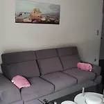 Apartamento Happy 11 - Basen&kort Tenisowy, Ochrona 24h - 3 Sypialnie, Dla Maksymalnie 8 Osób *