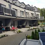 Happy 11 - Basen&kort Tenisowy, Ochrona 24h - 3 Sypialnie, Dla Maksymalnie 8 Osób * Pobierowo
