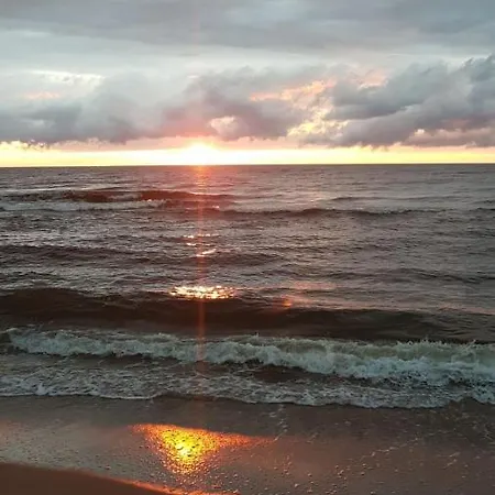 Happy 11 - Basen & Kort Tenisowy, Ochrona 24h - 3 Sypialnie, Dla Maksymalnie 8 Osob Daire Pobierowo