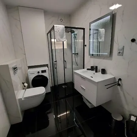 Happy 11 - Basen & Kort Tenisowy, Ochrona 24h - 3 Sypialnie, Dla Maksymalnie 8 Osob *