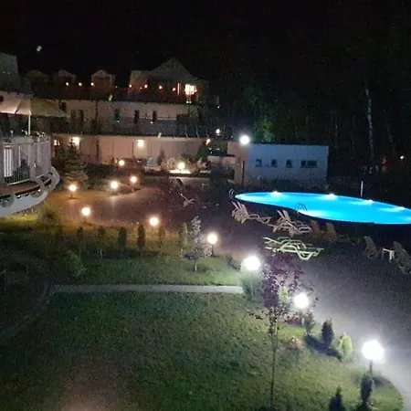 Happy 11 - Basen & Kort Tenisowy, Ochrona 24h - 3 Sypialnie, Dla Maksymalnie 8 Osob * Pobierowo