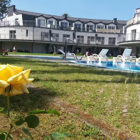 Apartment Happy 11 - Basen & Kort Tenisowy, Ochrona 24h - 3 Sypialnie, Dla Maksymalnie 8 Osob Pobierowo